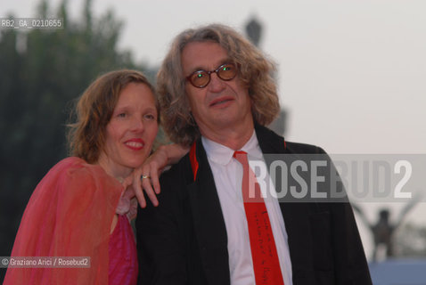 06/09/08 - 65th VENICE  INTERNATIONAL FILM FESTIVAL - GOLDEN LION NIGHT.RED CARPET.THE FILM DIRECTOR WIM WENDERS AND HER WIFE  © ERREBI