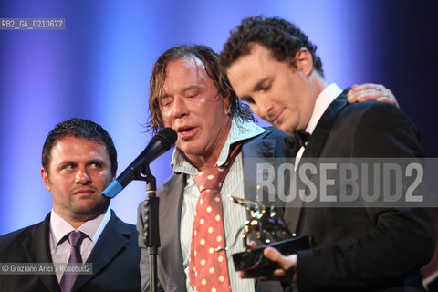 06/09/08 - 65th VENICE INTERNATIONAL FILM FESTIVAL - THE OFFICIAL AWARDS - GOLDEN LION FOR BEST FILM: THE WRESTLER. THE DIRECTOR DARREN ARONOFSKY AND THE ACTOR MICKEY ROURKE