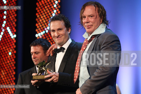 06/09/08 - 65th VENICE INTERNATIONAL FILM FESTIVAL - THE OFFICIAL AWARDS - GOLDEN LION FOR BEST FILM: THE WRESTLER. THE DIRECTOR DARREN ARONOFSKY AND THE ACTOR MICKEY ROURKE