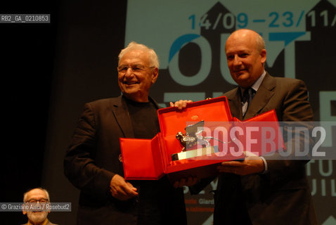 VENICE, 13.09.2008. 11th INTERNATIONAL ARCHITECTURE EXHIBITION BIENNALE. THE ARCHITECT FRANK GEHRY, GOLDEN LION FOR LIFETIME ACHIEVEMENT ©MARTABUSO/ARICI/GRAZIANERI ARCHITETTURA