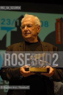 VENICE, 13.09.2008. 11th INTERNATIONAL ARCHITECTURE EXHIBITION BIENNALE. THE ARCHITECT FRANK GEHRY, GOLDEN LION FOR LIFETIME ACHIEVEMENT ©MARTABUSO/ARICI/GRAZIANERI ARCHITETTURA