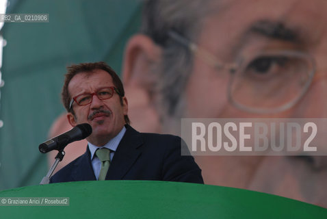 VENEZIA, 14-09-2008. FESTA DEI POPOLI PADANI ORGANIZZATA DA LEGA NORD.IL MINISTRO DELLINTERNO ROBERTO MARONI © MARTABUSO/ARICI/GRAZIANERI POLITICA  POLITICA