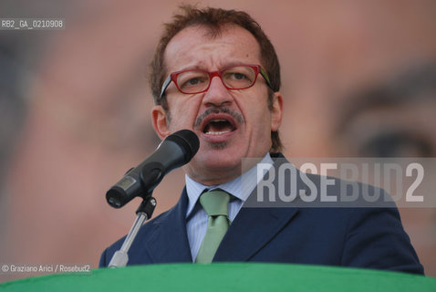 VENEZIA, 14-09-2008. FESTA DEI POPOLI PADANI ORGANIZZATA DA LEGA NORD.IL MINISTRO DELLINTERNO ROBERTO MARONI © MARTABUSO/ARICI/GRAZIANERI POLITICA  POLITICA