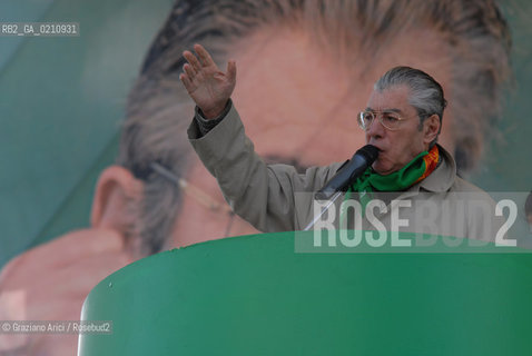 VENEZIA, 14-09-2008. FESTA DEI POPOLI PADANI ORGANIZZATA DA LEGA NORD. IL LEADER DELLA LEGA NORD UMBERTO BOSSI © MARTABUSO/ARICI/GRAZIANERI POLITICA  POLITICA