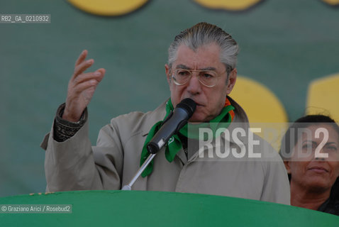 VENEZIA, 14-09-2008. FESTA DEI POPOLI PADANI ORGANIZZATA DA LEGA NORD. IL LEADER DELLA LEGA NORD UMBERTO BOSSI © MARTABUSO/ARICI/GRAZIANERI POLITICA  POLITICA