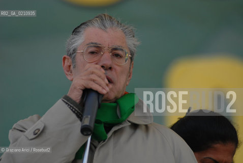 VENEZIA, 14-09-2008. FESTA DEI POPOLI PADANI ORGANIZZATA DA LEGA NORD. IL LEADER DELLA LEGA NORD UMBERTO BOSSI © MARTABUSO/ARICI/GRAZIANERI POLITICA  POLITICA