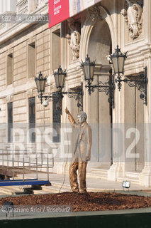 VENICE 24/09/08 THE EXPOSITION IN PALAZZO GRASSI  ITALICS   ©Graziano Arici/Rosebud2 ARTE CONTEMPORANEA