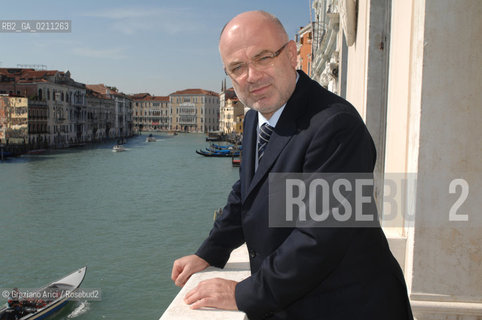 VENICE, 29.09.2008. 52th VENICE INTERNATIONAL FESTIVAL OF CONTEMPORARY MUSIC. BIENNALE MUSIC 2008. THE ARTISTIC DIRECTOR OF THE TEATRO FENICE FOUNDATION, FORTUNATO ORTOMBINA ©MARTABUSO/ARICI/GRAZIANERI MUSICA