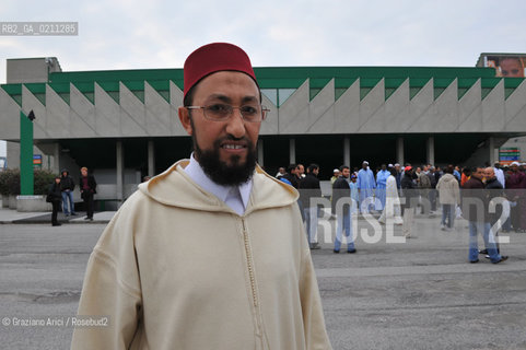 VENICE 30 SEPTEMBER 2008 THE HOLIDAY FOR THE END OF RAMADAM IN VILLORBA BASKET STADIUM OF BENETTON : YOUSSEFF TADIT TRAVISO IMAM - PALAVERDE  ©Graziano Arici/Rosebud2 ISLAM MUSSULMANI EXTRACOMUNITARI RELIGIONE