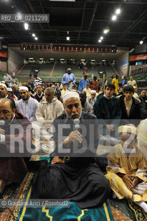 VENICE 30 SEPTEMBER 2008 THE HOLIDAY FOR THE END OF RAMADAM IN VILLORBA BASKET STADIUM OF BENETTON - PALAVERDE  ©Graziano Arici/Rosebud2 ISLAM MUSSULMANI EXTRACOMUNITARI RELIGIONE