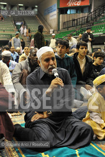 VENICE 30 SEPTEMBER 2008 THE HOLIDAY FOR THE END OF RAMADAM IN VILLORBA BASKET STADIUM OF BENETTON - PALAVERDE  ©Graziano Arici/Rosebud2 ISLAM MUSSULMANI EXTRACOMUNITARI RELIGIONE