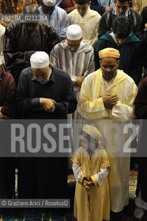 VENICE 30 SEPTEMBER 2008 THE HOLIDAY FOR THE END OF RAMADAM IN VILLORBA BASKET STADIUM OF BENETTON - PALAVERDE  ©Graziano Arici/Rosebud2 ISLAM MUSSULMANI EXTRACOMUNITARI RELIGIONE