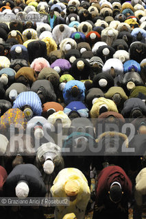 VENICE 30 SEPTEMBER 2008 THE HOLIDAY FOR THE END OF RAMADAM IN VILLORBA BASKET STADIUM OF BENETTON - PALAVERDE  ©Graziano Arici/Rosebud2 ISLAM MUSSULMANI EXTRACOMUNITARI RELIGIONE