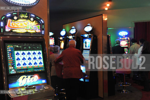 VENEZIA 13 OTTOBRE 2008 - LA SALA GIOCHI GAMING HALL DEL CASINò DI VENEZIA NELLHOTEL EXCELSIOR DEL LIDO ©Graziano Arici/Rosebud2 GIOCO SLOT MACHINES