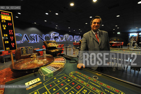 VENEZIA 16 OTTOBRE 2008 - IL PRESIDENTE DELLA CASINO DI VENEZIA MAURO PIZZIGATTI - LA SALA DELLE ROULETTE DEL CASINO DI VENEZIA A CA NOGHERA ©Graziano Arici/Rosebud2 GIOCO SLOT MACHINES