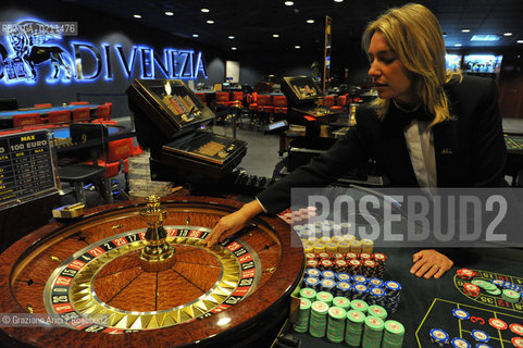 VENEZIA 16 OTTOBRE 2008 - - LA SALA DELLE ROULETTE DEL CASINO DI VENEZIA A CA NOGHERA ©Graziano Arici/Rosebud2 GIOCO SLOT MACHINES