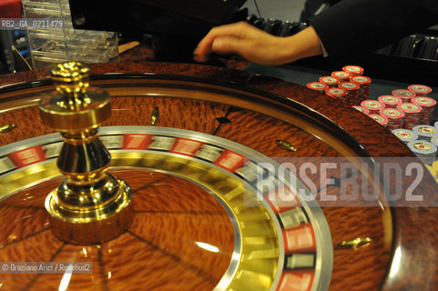 VENEZIA 16 OTTOBRE 2008 - - LA SALA DELLE ROULETTE DEL CASINO DI VENEZIA A CA NOGHERA ©Graziano Arici/Rosebud2 GIOCO SLOT MACHINES