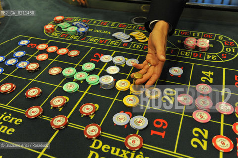 VENEZIA 16 OTTOBRE 2008 - - LA SALA DELLE ROULETTE DEL CASINO DI VENEZIA A CA NOGHERA ©Graziano Arici/Rosebud2 GIOCO SLOT MACHINES