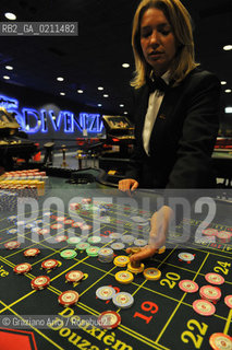 VENEZIA 16 OTTOBRE 2008 - - LA SALA DELLE ROULETTE DEL CASINO DI VENEZIA A CA NOGHERA ©Graziano Arici/Rosebud2 GIOCO SLOT MACHINES