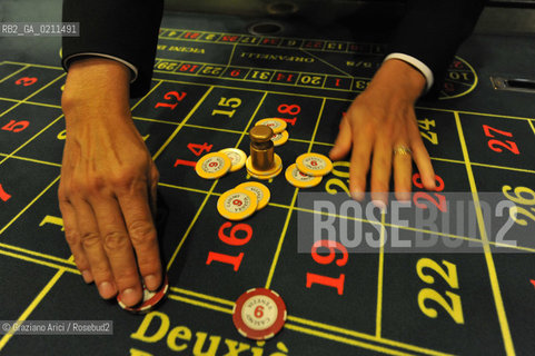 VENEZIA 16 OTTOBRE 2008 - - LA SALA DELLE ROULETTE DEL CASINO DI VENEZIA A CA NOGHERA ©Graziano Arici/Rosebud2 GIOCO SLOT MACHINES