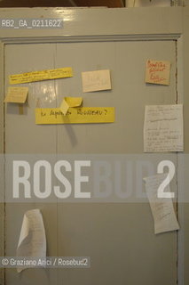 VENEZIA APRILE 2008 - IL COMPOSITORE DI MUSICA CONTEMPORANEA CLAUDIO AMBROSINI NEL SUO STUDIO A VENEZIA©Graziano Arici/Rosebud2