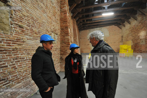 VENEZIA 3/02/08 - LAVORI DI RESTAURO E RISTRUTTURAZIONE DI PUNTA DELLA DOGANA MAURIZIO CATTELAN E FRANCESCO BONAMI - @ Graziano Arici/Rosebud2