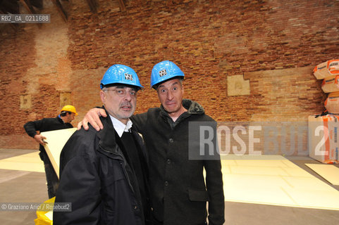 VENEZIA 3/02/08 - LAVORI DI RESTAURO E RISTRUTTURAZIONE DI PUNTA DELLA DOGANA MAURIZIO CATTELAN E FRANCESCO BONAMI - @ Graziano Arici/Rosebud2