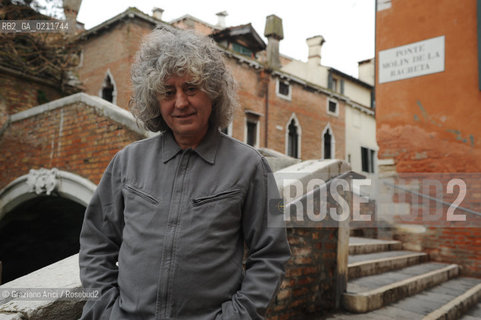 VENICE, 27.01.2008. THE SINGER AND COMPOSER ANGELO BRANDUARDI © MARTABUSO/ARICI/GRAZIANERI MUSICA CANTANTE COMPOSITORE