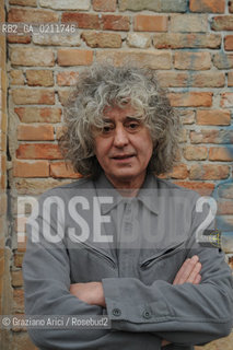 VENICE, 27.01.2008. THE SINGER AND COMPOSER ANGELO BRANDUARDI © MARTABUSO/ARICI/GRAZIANERI MUSICA CANTANTE COMPOSITORE