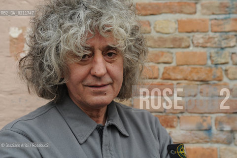 VENICE, 27.01.2008. THE SINGER AND COMPOSER ANGELO BRANDUARDI © MARTABUSO/ARICI/GRAZIANERI MUSICA CANTANTE COMPOSITORE