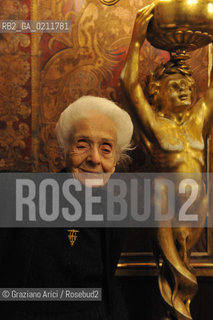 THE NOBEL PRIZE FOR THE MEDICINE RITA LEVI MONTALCINI ©Graziano Arici/Rosebud2 MEDICINA BIOLOGIA GENETICA
