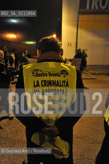 PADUA 27/02/09 : PATROLS OF CITIZENS COMMITEES AGAINST THE CRIME IN THE NIGHT STREETS ©Graziano Arici/Rosebud2 RONDA A PADOVA