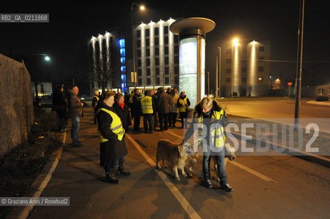 PADUA 27/02/09 : PATROLS OF CITIZENS COMMITEES AGAINST THE CRIME IN THE NIGHT STREETS ©Graziano Arici/Rosebud2 RONDA A PADOVA