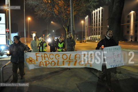 PADUA 27/02/09 : PATROLS OF CITIZENS COMMITEES AGAINST THE CRIME IN THE NIGHT STREETS ©Graziano Arici/Rosebud2 RONDA A PADOVA