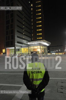 PADUA 27/02/09 : PATROLS OF CITIZENS COMMITEES AGAINST THE CRIME IN THE NIGHT STREETS ©Graziano Arici/Rosebud2 RONDA A PADOVA
