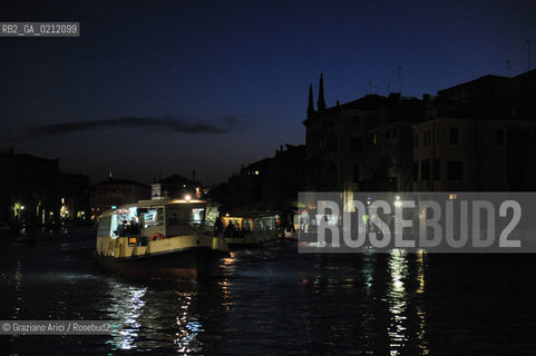 VENEZIA OTTOBRE 2008 - NIGHT IN GRAND CANAL NOTTURNO IN CANAL GRANDE ©Graziano Arici/Rosebud2