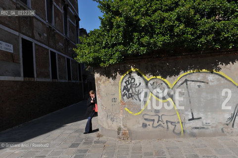 VENEZIA OTTOBRE 2008 - CALLE ©Graziano Arici/Rosebud2