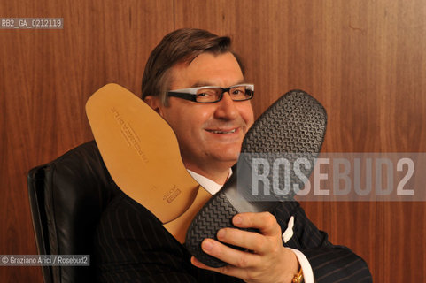 MONTEBELLUNA (TREVISO) - THE GEOX OWNER : YHE BUSINESSMAN MARIO MORETTI POLEGATO ©Graziano Arici/Rosebud2 SCARPE POLEGATO FABBRICA OPERAIO