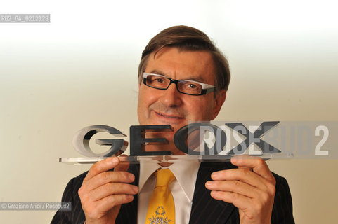 MONTEBELLUNA (TREVISO) - THE GEOX OWNER : YHE BUSINESSMAN MARIO MORETTI POLEGATO ©Graziano Arici/Rosebud2 SCARPE POLEGATO FABBRICA OPERAIO