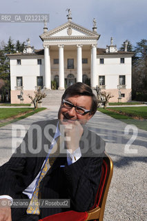 MONTEBELLUNA (TREVISO) - THE GEOX OWNER : YHE BUSINESSMAN MARIO MORETTI POLEGATO ©Graziano Arici/Rosebud2 SCARPE POLEGATO FABBRICA OPERAIO