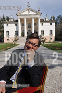 MONTEBELLUNA (TREVISO) - THE GEOX OWNER : YHE BUSINESSMAN MARIO MORETTI POLEGATO ©Graziano Arici/Rosebud2 SCARPE POLEGATO FABBRICA OPERAIO