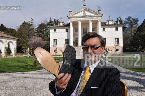 MONTEBELLUNA (TREVISO) - THE GEOX OWNER : YHE BUSINESSMAN MARIO MORETTI POLEGATO ©Graziano Arici/Rosebud2 SCARPE POLEGATO FABBRICA OPERAIO