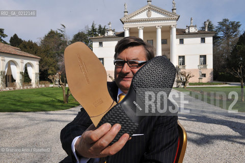 MONTEBELLUNA (TREVISO) - THE GEOX OWNER : YHE BUSINESSMAN MARIO MORETTI POLEGATO ©Graziano Arici/Rosebud2 SCARPE POLEGATO FABBRICA OPERAIO