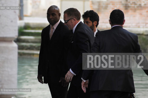 VENICE, 25.04.2009. SECOND WEDDING FOR THE ACTRESS SALMA HAYEK WITH THE FRENCH BUSINESSMAN FRANCOIS-HENRI PINAULT IN VENICE AT THE TEATRO LA FENICE: FRANCOIS-HENRY PINAULT ARRIVE IN THE THEATER © MARTABUSO/ARICI/GRAZIANERI