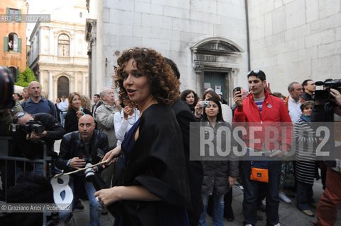 VENICE, 25.04.2009. SECOND WEDDING FOR THE ACTRESS SALMA HAYEK WITH THE FRENCH BUSINESSMAN FRANCOIS-HENRI PINAULT IN VENICE AT THE TEATRO LA FENICE: THE ACTRESS VALERIA GOLINO© MARTABUSO/ARICI/GRAZIANERI