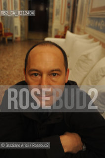 VENICE, 08.04.2009. FONDAZIONE CLAUDIO BUZIOL. PORTRAIT OF THE WRITER AND POET GIAN MARIO VILLALTA © MATABUSO/ARICI/GRAZIANERI RITRATTO POESIA LETTERATURA