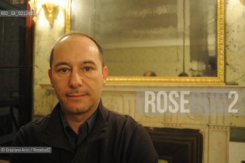 VENICE, 08.04.2009. FONDAZIONE CLAUDIO BUZIOL. PORTRAIT OF THE WRITER AND POET GIAN MARIO VILLALTA © MATABUSO/ARICI/GRAZIANERI RITRATTO POESIA LETTERATURA