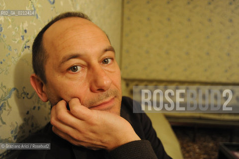 VENICE, 08.04.2009. FONDAZIONE CLAUDIO BUZIOL. PORTRAIT OF THE WRITER AND POET GIAN MARIO VILLALTA © MATABUSO/ARICI/GRAZIANERI RITRATTO POESIA LETTERATURA