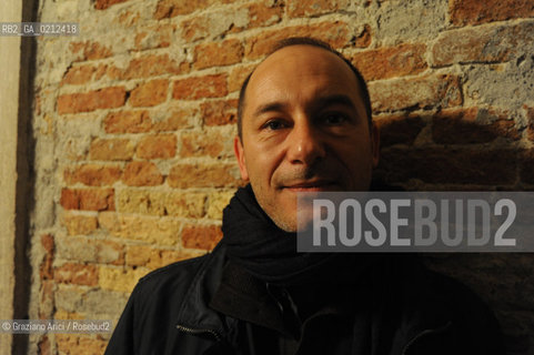VENICE, 08.04.2009. FONDAZIONE CLAUDIO BUZIOL. PORTRAIT OF THE WRITER AND POET GIAN MARIO VILLALTA © MATABUSO/ARICI/GRAZIANERI RITRATTO POESIA LETTERATURA