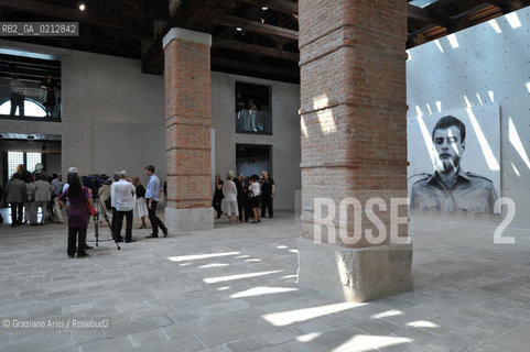 05.06.2009. THE NEW CONTEMPORARY ART CENTRE- FRANCOIS PINAULT FOUNDATION AT PUNTA DELLA DOGANA : THE NEW MODERN ART MUSEUM IN VENICE - RUDOLF STINGEL WORKS ©Graziano Arici/Rosebud2 ARTE MUSEO